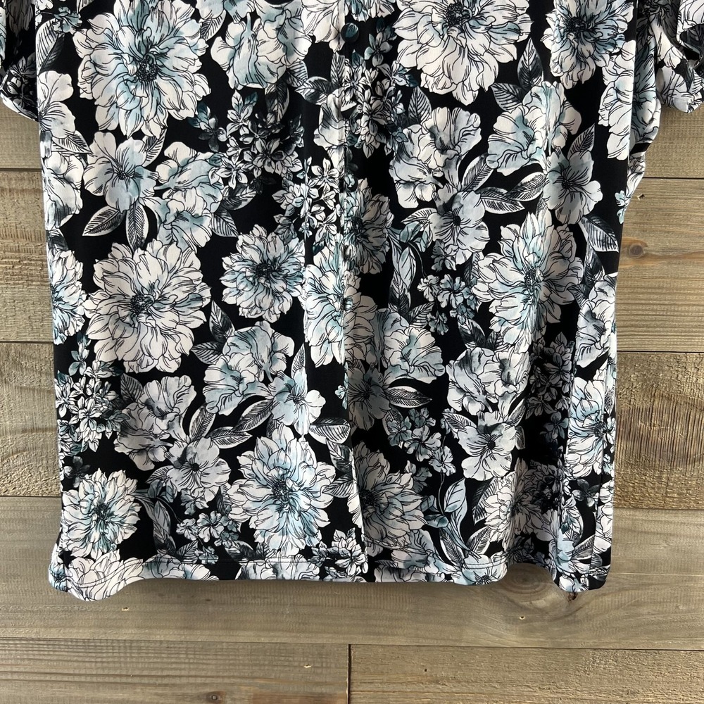 Karl Lagerfeld Womens Shirt Short Sleeve Blouse Vneck Floral Size Medium - Picture 3 of 8
